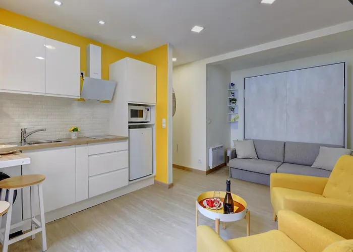 408 Montorgueil - Superbe A * Paris